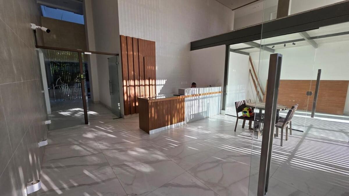 One-Bedroom Apartment Balcony Sea View